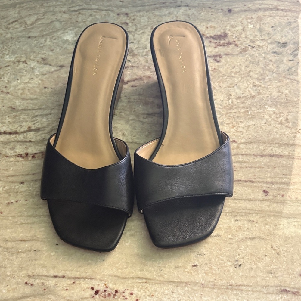 Ann Taylor Black Leather fancy heels